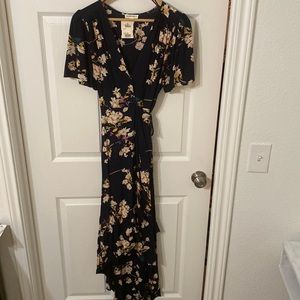 Moving Sale! 3/$15 Floral high lo dress